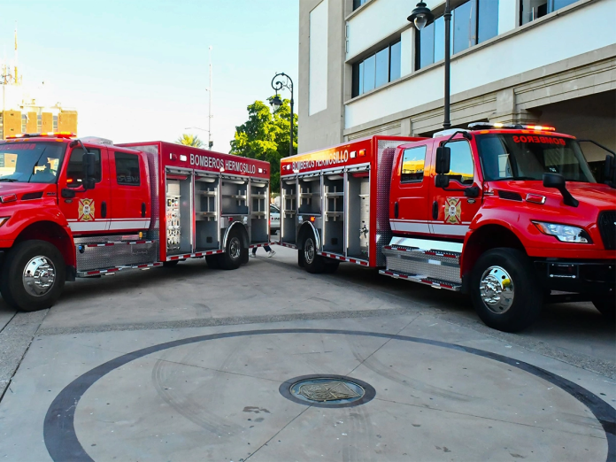 Tono-Astiazaran-refuerza-a-bomberos-de-Hermosillo-con-cuatro-unidades-nuevas