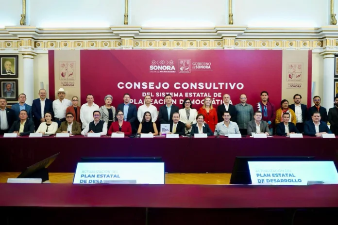 Alfonso Durazo presenta actualización del Plan Estatal de Desarrollo en Hermosillo