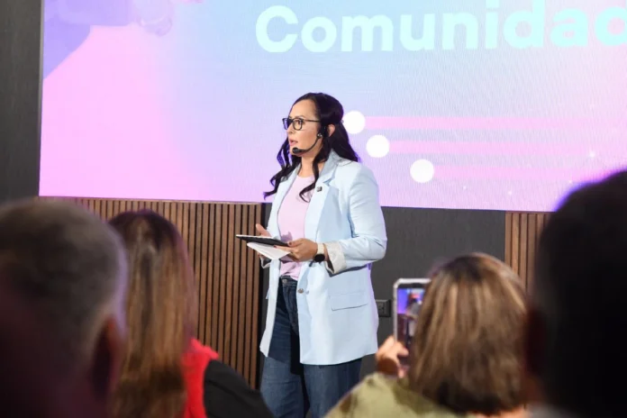 “IA para todas y todos”: Iris Sánchez impulsa programa para llevar inteligencia artificial a primarias y secundarias de Sonora