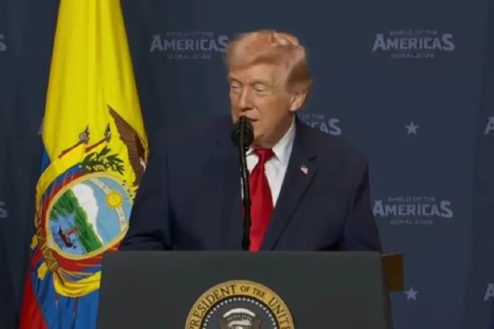 Donald Trump en cumbre con líderes latinoamericanos en Miami donde habló sobre el idioma español