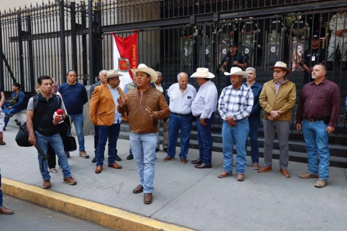 Agricultores rompen diálogo con Segob y advierten nuevas protestas Agricultores rompen diálogo con Segob y advierten nuevas protestas
