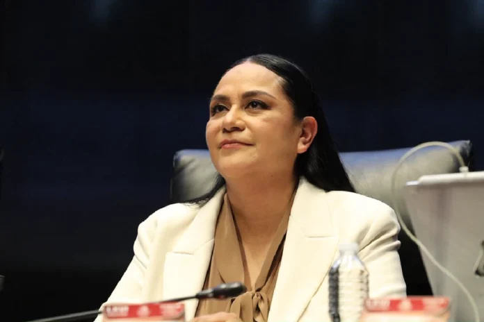 Ariadna Montiel renuncia a Bienestar y va por Morena