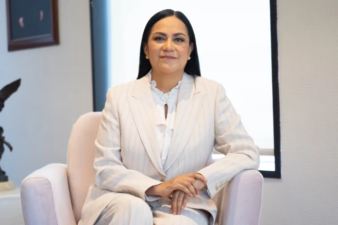 Ariadna Montiel se perfila para dirigir Morena