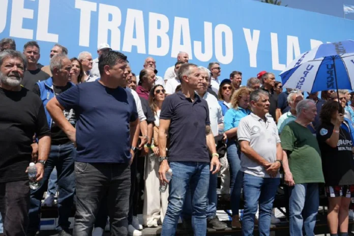 Protesta de la CGT en Plaza de Mayo contra el gobierno de Javier Milei Protesta de la CGT en Plaza de Mayo contra el gobierno de Javier Milei