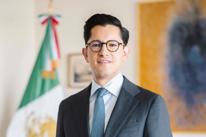 Roberto Velasco el nuevo canciller de México