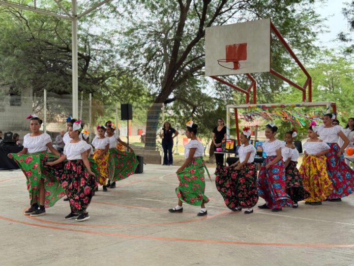 Niñas y niños participan en actividades de los campamentos de verano de DIF Hermosill