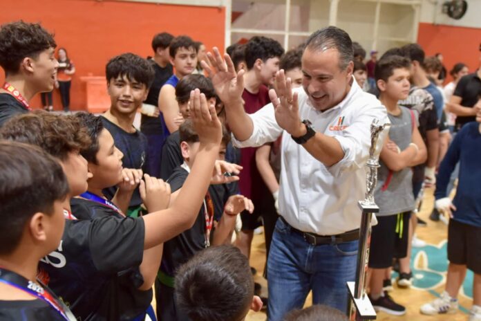 Toño Astiazarán impulsa a más de 3 mil atletas de Hermosillo mediante el Fondo Deportivo