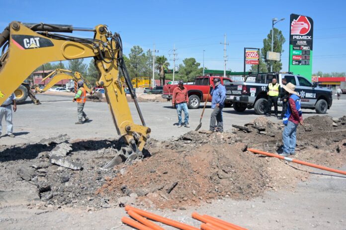 Inician trabajos para instalar semáforos en las carreteras 2 y 17 de Agua Prieta
