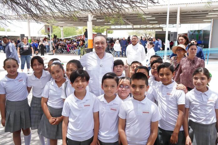 Estudiantes de Sonora regresan a clases durante el ciclo escolar 2026-2027 Estudiantes de Sonora regresan a clases durante el ciclo escolar 2026-2027