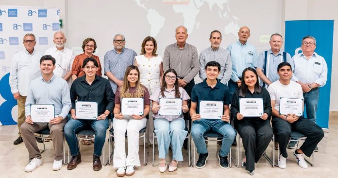 Seleccionados de la Beca de Excelencia 2026 de Fundación Esposos Rodríguez Seleccionados de la Beca de Excelencia 2026 de Fundación Esposos Rodríguez