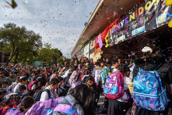 28 millones de estudiantes regresan a clases para iniciar ciclo escolar 2026-2027
