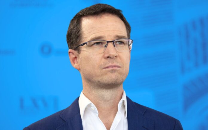 Ricardo Anaya advierte sobre deuda pública de México y riesgo financiero