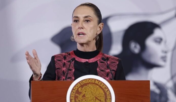 Claudia Sheinbaum durante su conferencia al hablar sobre la relación entre México y Estados Unidos