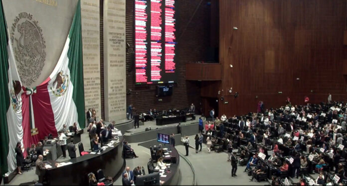 Diputados aprueban reforma sobre doble nacionalidad