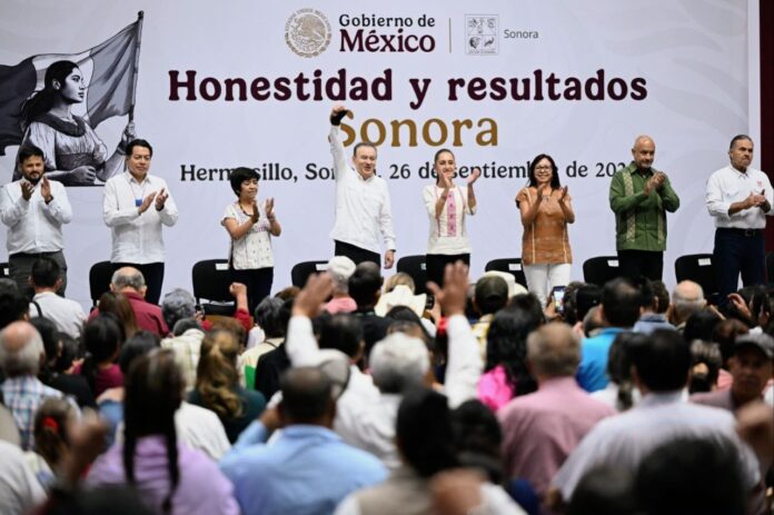 Claudia Sheinbaum y Alfonso Durazo durante presentación de resultados en Sonora