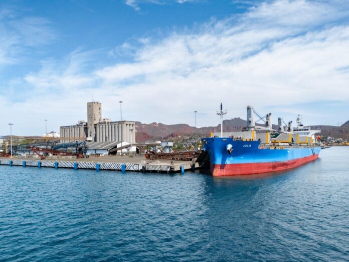 Puerto de Guaymas se moderniza con nuevas grúas e inversión millonaria