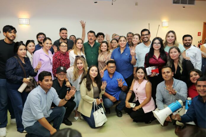 Javier Lamarque destaca aumento de becas para estudiantes en Sonora