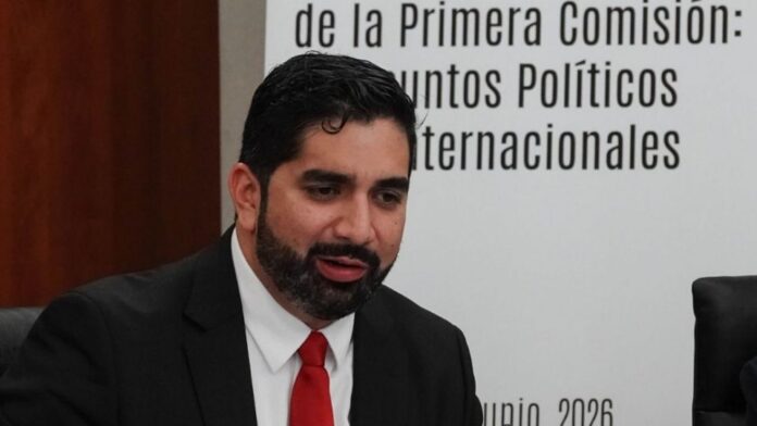 Roberto Lazzeri defiende reforma sobre doble nacionalidad impulsada por Claudia Sheinbaum Roberto Lazzeri defiende reforma sobre doble nacionalidad impulsada por Claudia Sheinbaum