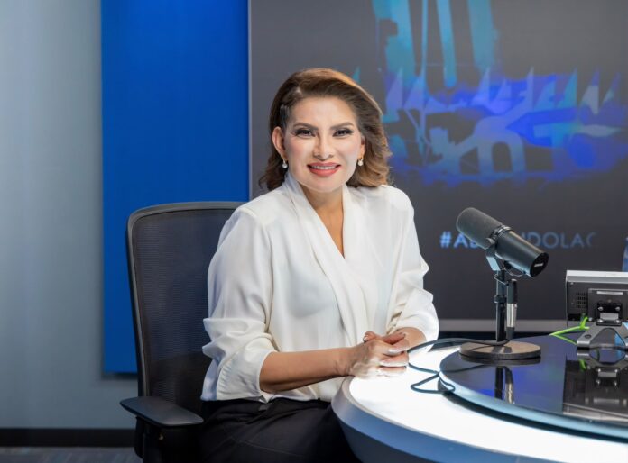 Lorenia Valles llama a trabajar unidos tras ser designada en Sonora
