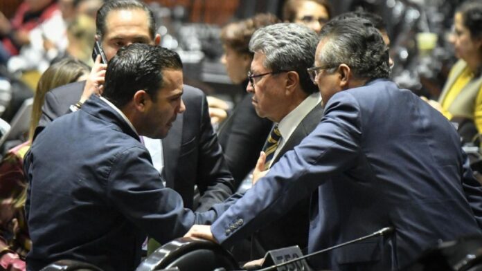 Cámara de Diputados durante el análisis del Paquete Económico 2027 y la propuesta de endeudamiento interno federal