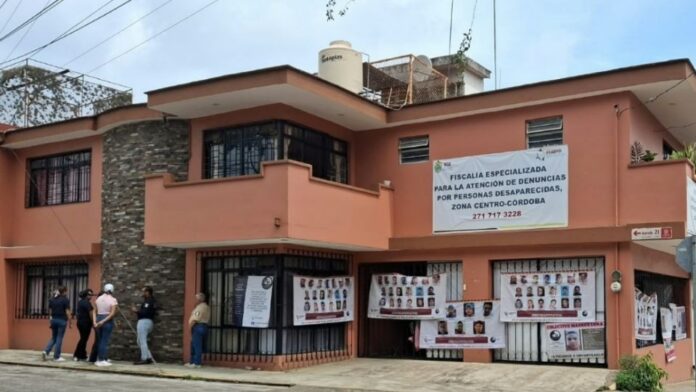 Madres buscadoras protestan frente a fiscalías de Córdoba y Orizaba en Veracruz