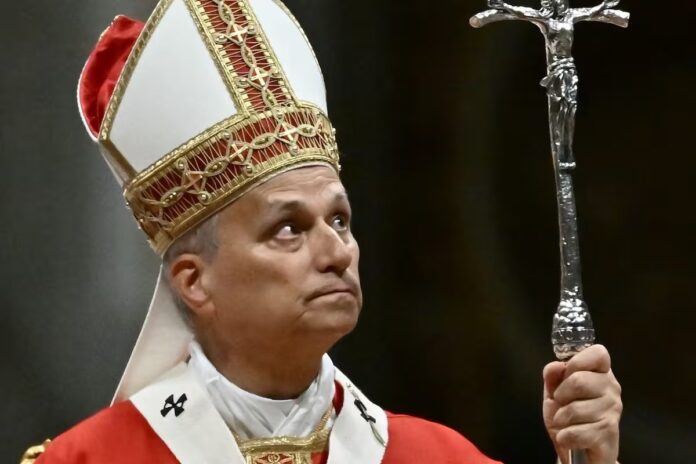 Papa León XIV, cuyo diagnóstico de adenocarcinoma pulmonar fue confirmado por el Vaticano tras una cirugía en Roma